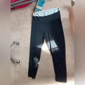 Black Scalloped high waisted aerie leggings